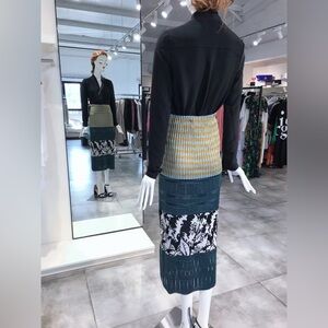 US 2 MISSONI Luxury  Knitted Skirt NWT